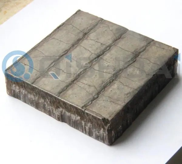 Darbo sąlygų kaip pagrindo laikymasis, atsparumo dilimui pritaikymas: Shandong Qishuai dilimui atsparių bimetalinių paviršių plokščių sprendimai